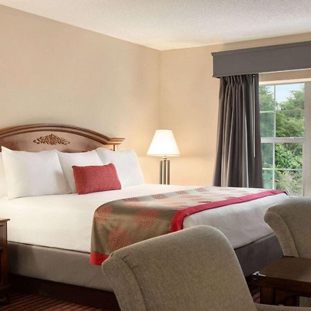 Ramada By Wyndham Pigeon Forge North Hotel Ngoại thất bức ảnh