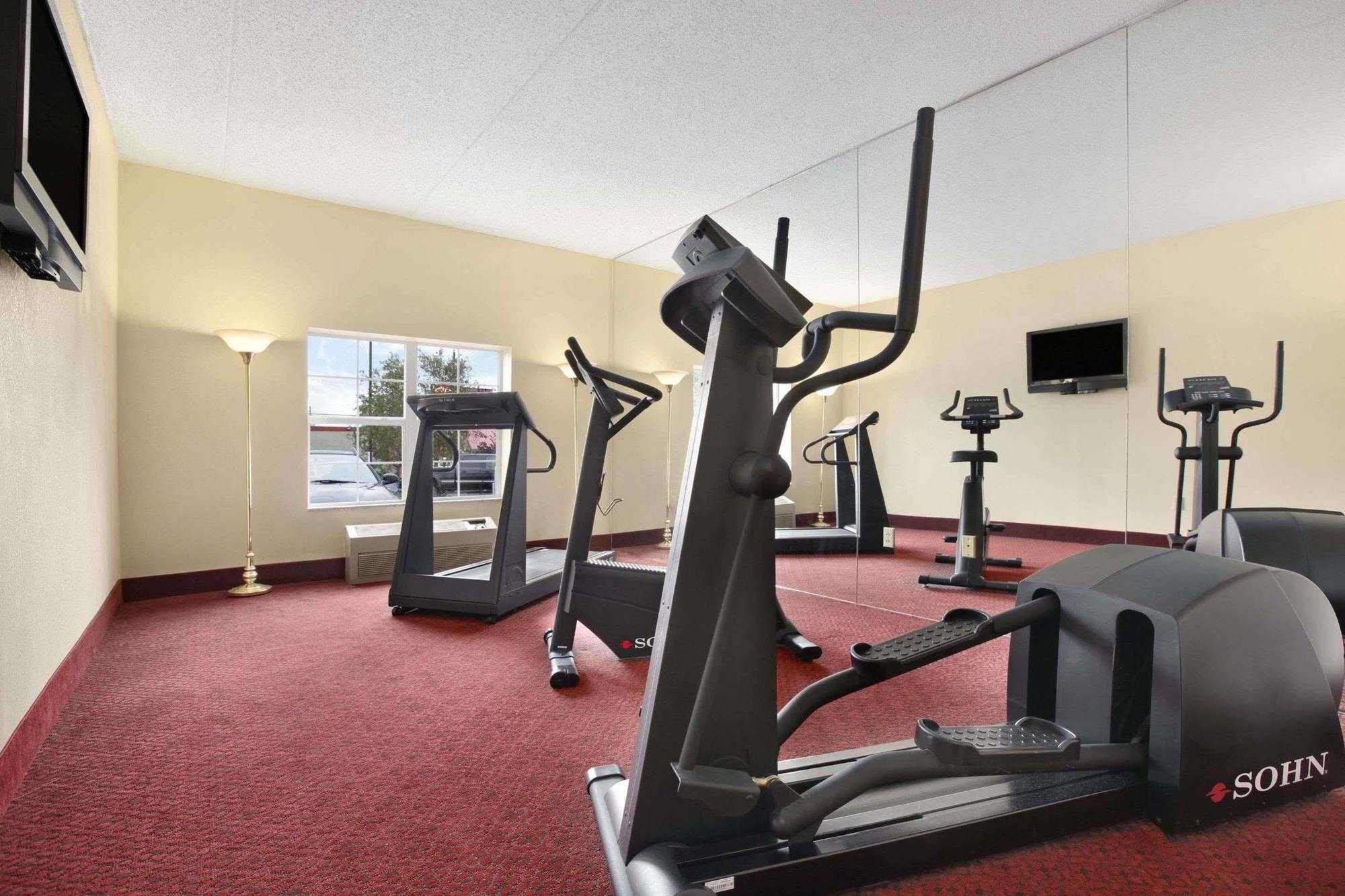 Ramada By Wyndham Pigeon Forge North Hotel Ngoại thất bức ảnh
